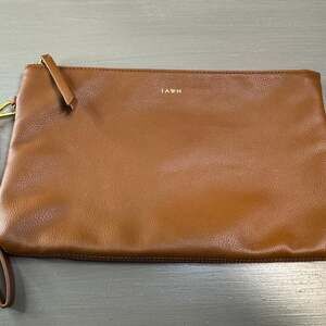 Fawn Design Premium Faux Leather Changing Clutch Wristlet in Brown